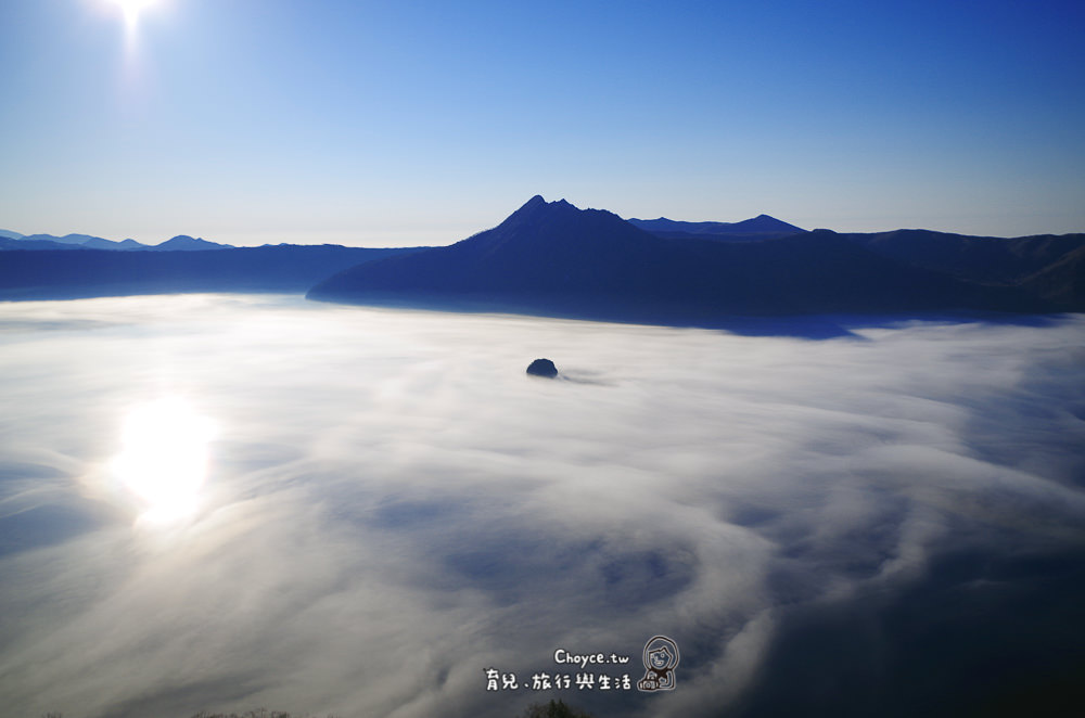 Sea of clouds of Lake Mashu 摩周湖雲海 (1)
