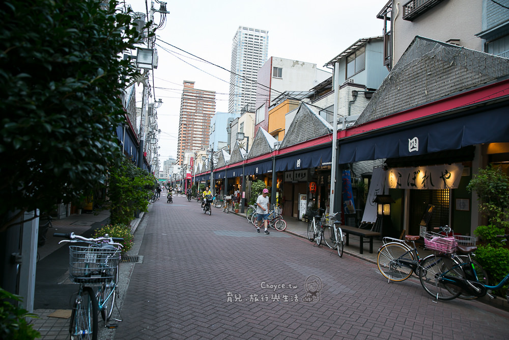 東京在地美食必吃 月島文字燒 大阪燒示範教學 老街巡禮真有趣 つきしま小町