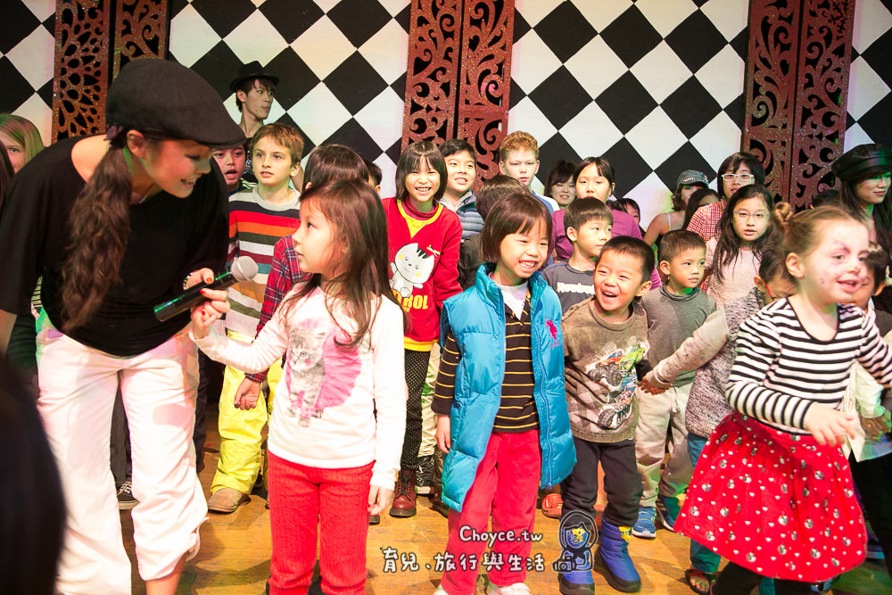 (日本北海道) 歡樂又難忘的雪國夜晚 連孩子都能上台當主角表演＠Club Med Sahoro 北海道全包式度假村