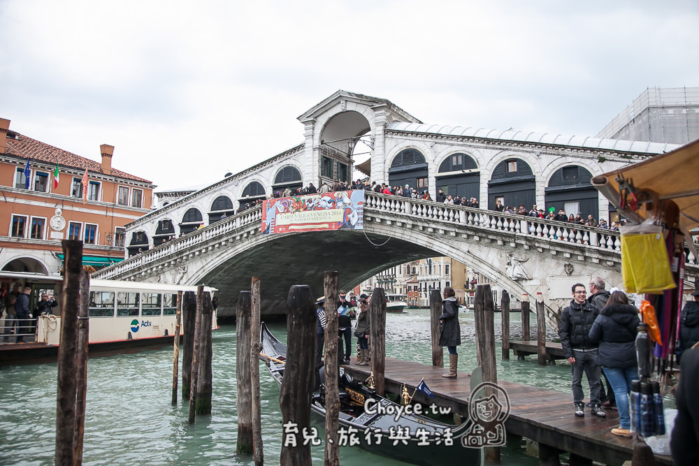 (歐洲) 義大利行旅 威尼斯 里阿爾托橋 Rialto Bridge 見證威尼斯繁華的千年大橋